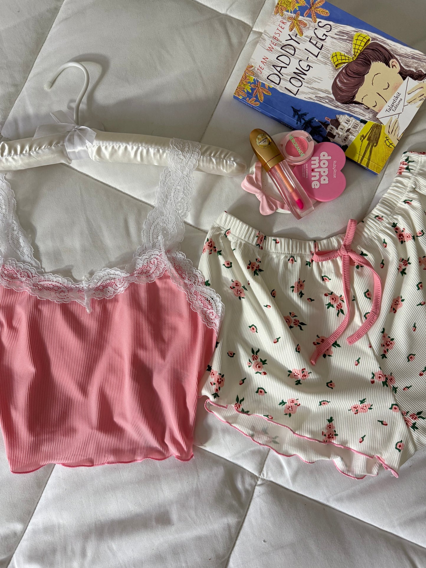 Ensemble Fleur and Dentelle