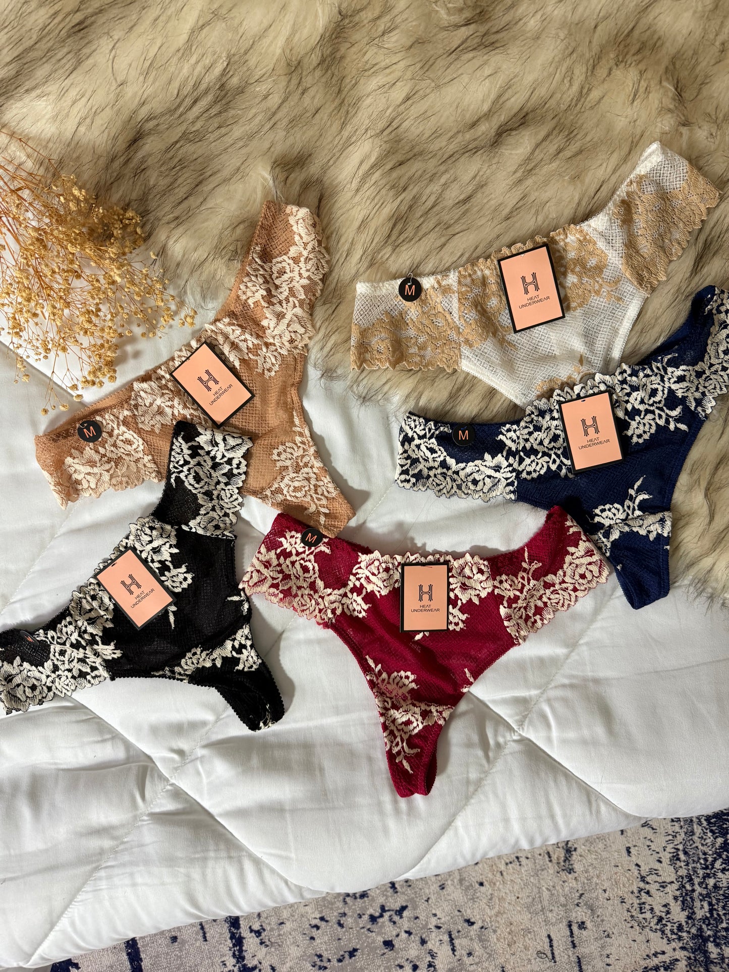 String en dentelle H