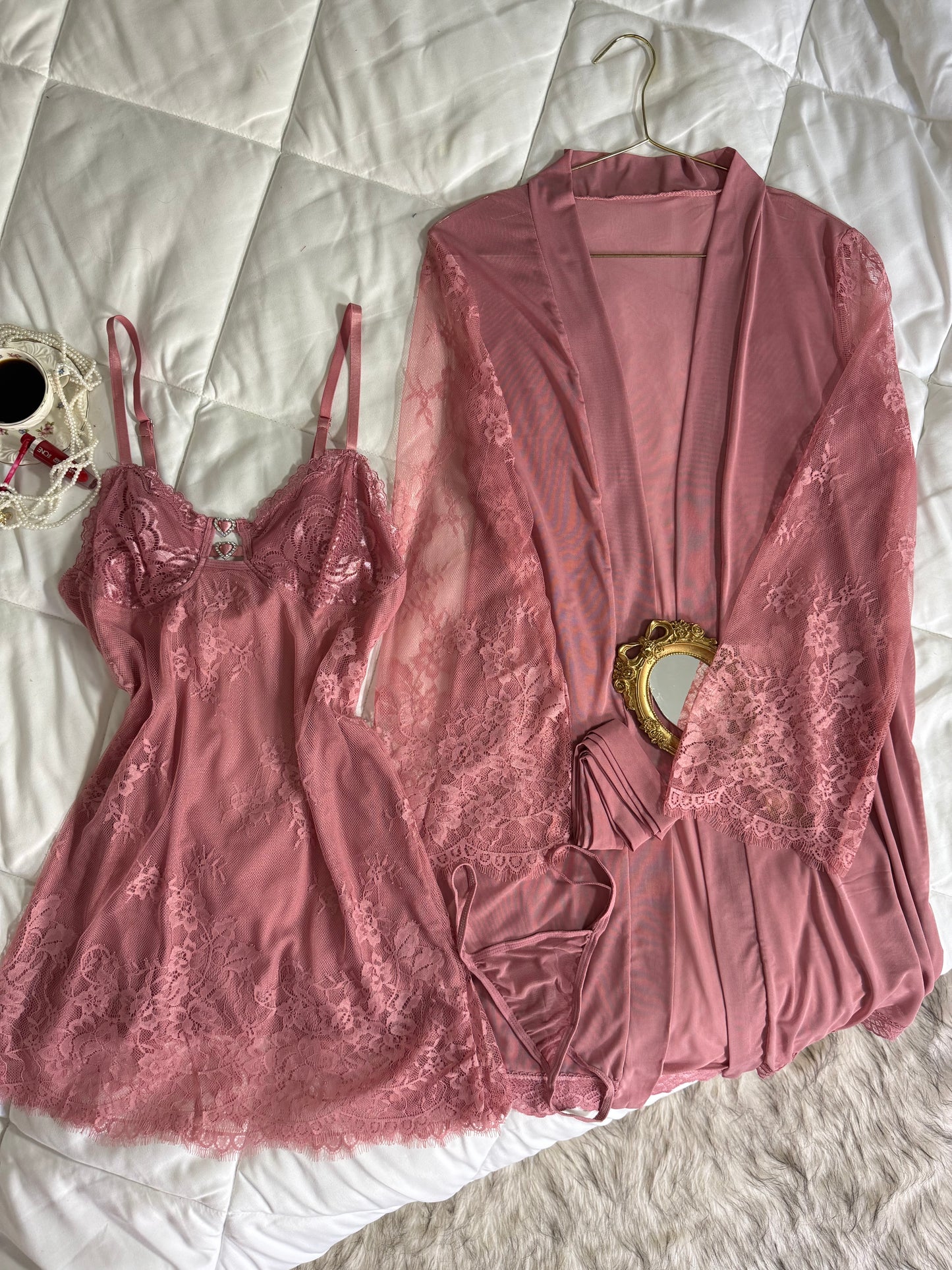 Déshabillée en dentelle raffiné